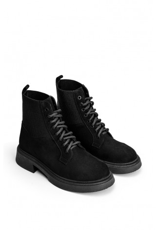 Women's suede boots